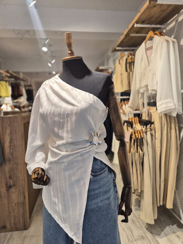 Tek Omuz Asimetrik Kesim Bluz