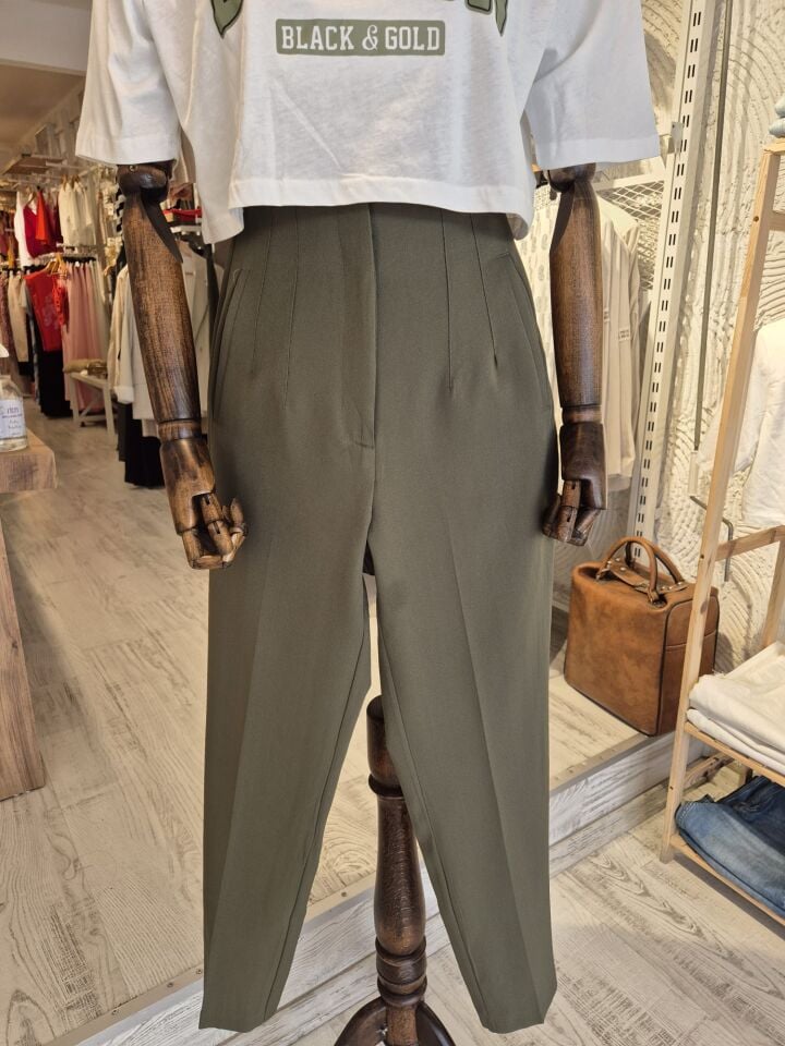 Havuç Kesim Haki Renk Pantolon