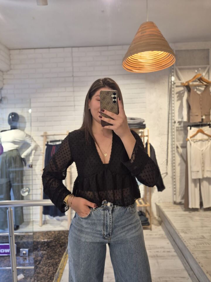 Siyah Crop Bluz