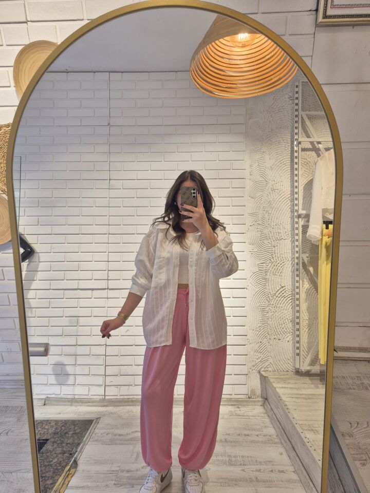 Oversize Beyaz Gömlek